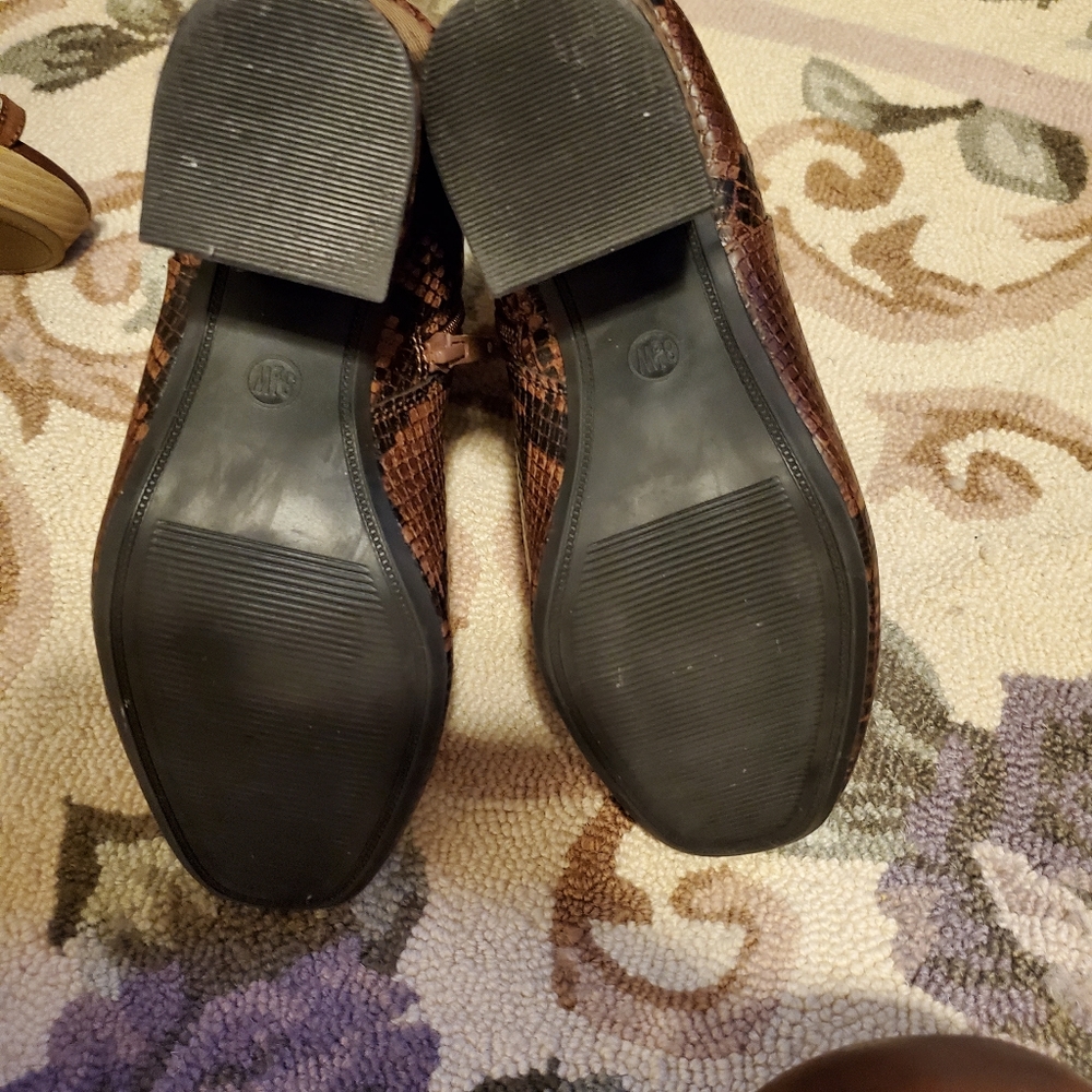Booties - Picture 3 of 3